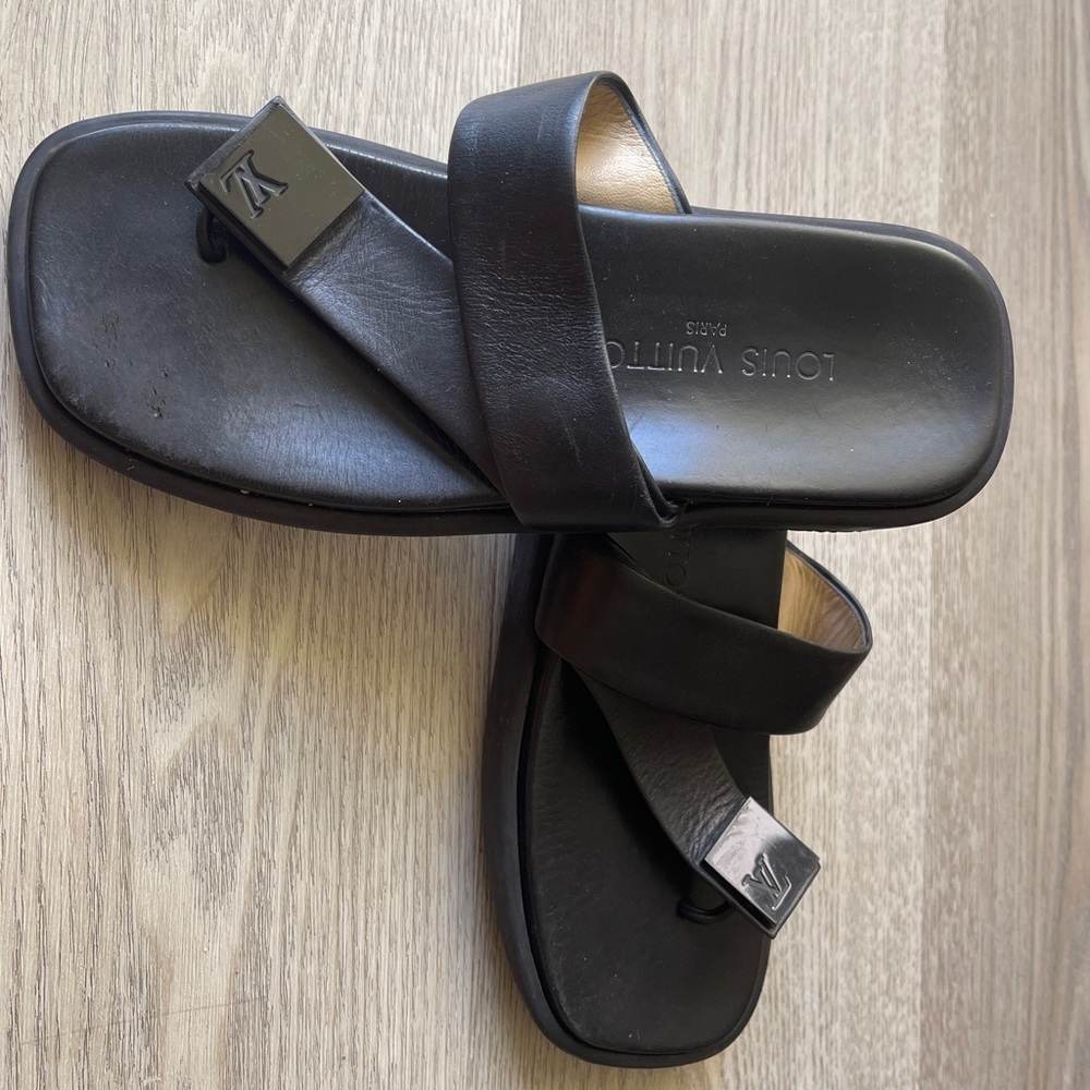 AUTHENTIC LOUIS VUITTON SANDALS - Picture 9 of 12